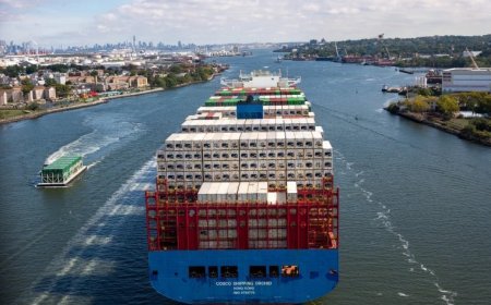 BREAKING: Thousands of dock workers along the East and Gulf coasts went on strike, halting the flow of goods to ports in U.S.