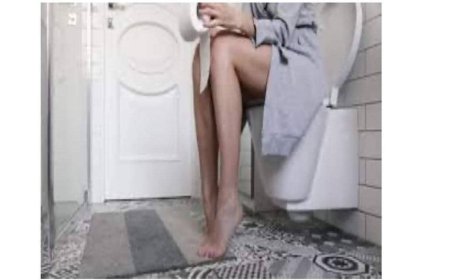 Many people who take their phones into the bathroom, often turn what should be a brief visit into a prolonged session of operating their phones and health professionals are now warning that spending excessive time on the toilet can have significant health consequences.
