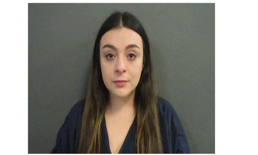 A teacher convicted of having a s£xual relationship with a student will not be facing prison time, but will serve out her sentence on probation.