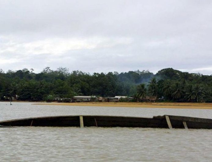 Navy Boat Capsizes in Delta: Six Confirmed Dead, Three Still Missing