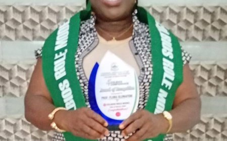 Academic Excellence: Prof. Flora Oluwafemi Receives COLBIOS Role Model and Ambassador Award at FUNAAB