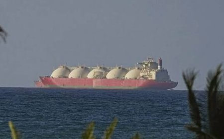 Iran military command closes Strait of Hormuz again.