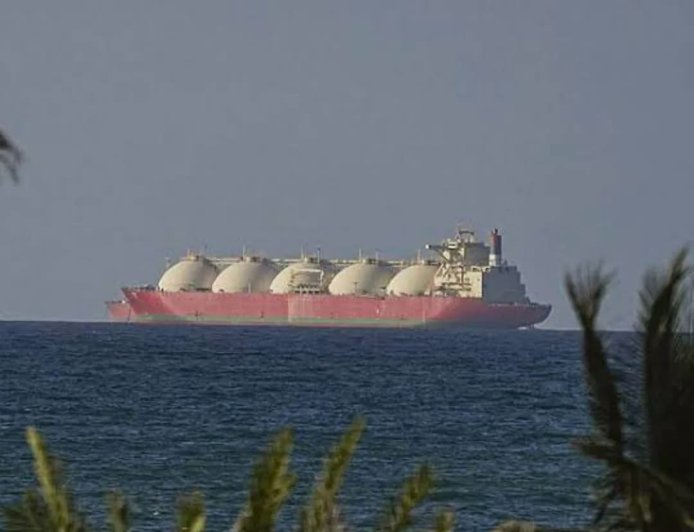 Iran military command closes Strait of Hormuz again.