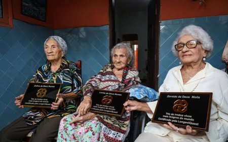 Three sisters above age 100 are recognised by GWR as world's longest-living trio of sisters with combined age of 316 (video)