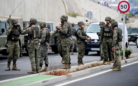 Update: Military escort migrants back to Morocco from Spain's Ceuta enclave